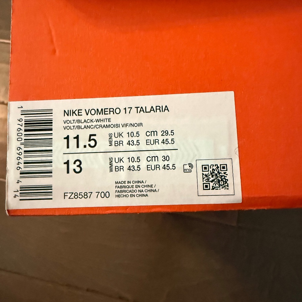 Men’s Athletic shoes